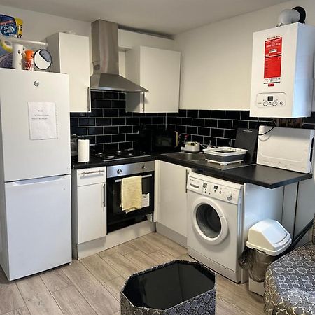 Beautiful Hoe Street First Floor One Bedroom Apartment B Walthamstow Londra Exterior foto